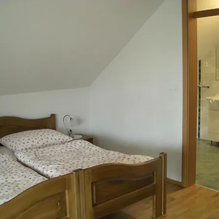 Guest house Turisticna Kmetija Logar Grahovo